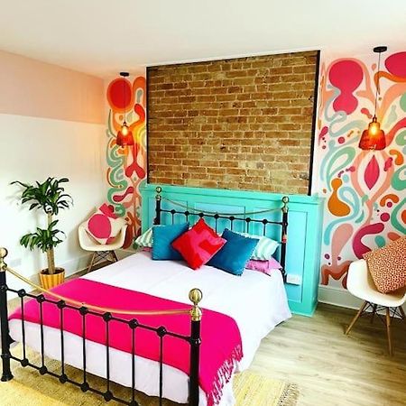 Colourful Apartment In Margate KENT エクステリア 写真