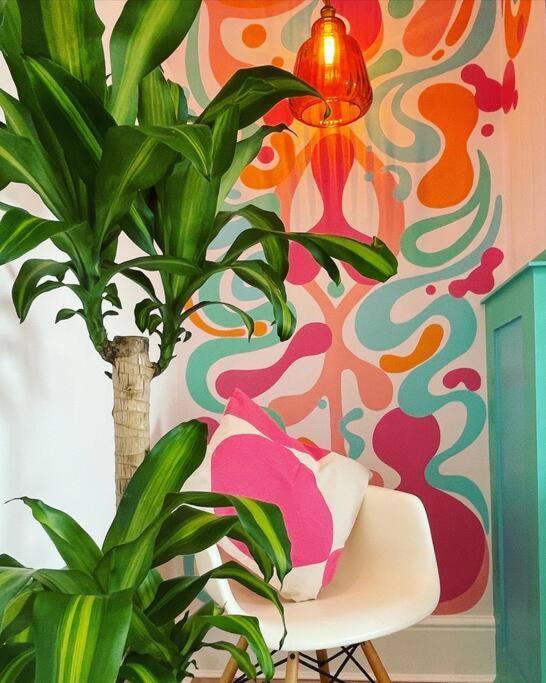 Colourful Apartment In Margate KENT エクステリア 写真