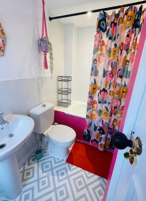 Colourful Apartment In Margate KENT エクステリア 写真